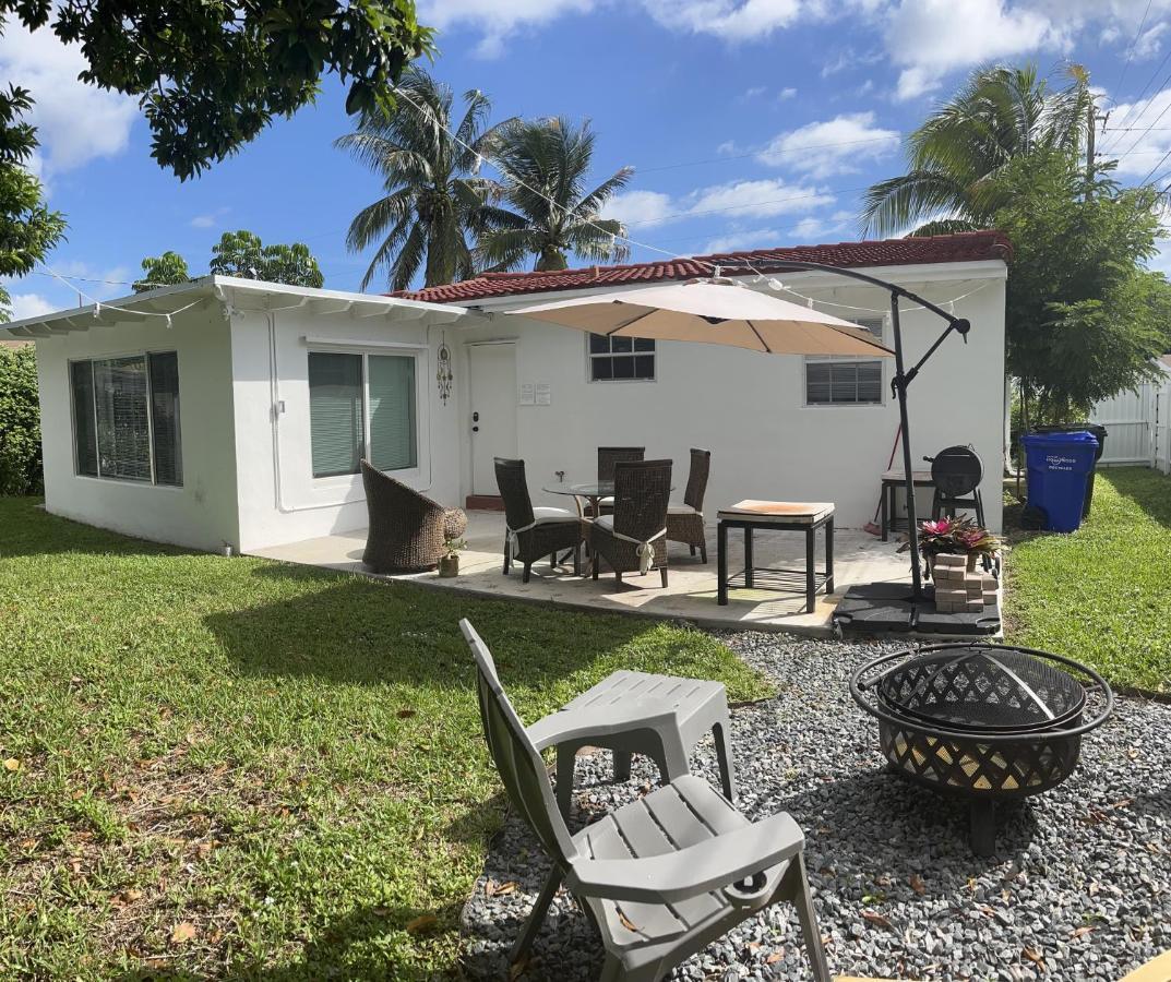 Modern Luxury Rose By Beaches Holiday home Hollywood