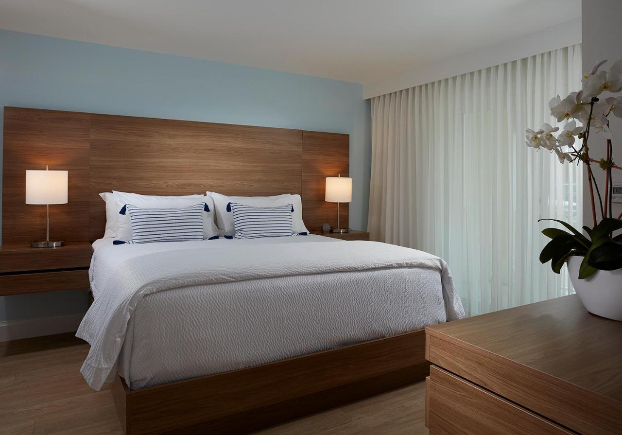 Hotel The Pointe 4*