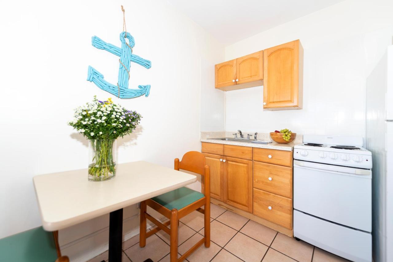 Tropic Isle & Apartment