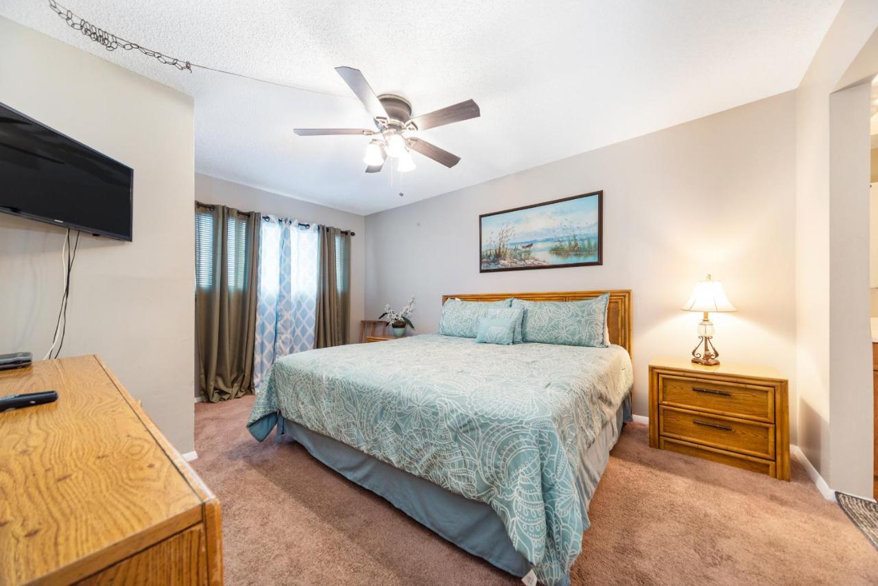 Apartment Summit By Collection