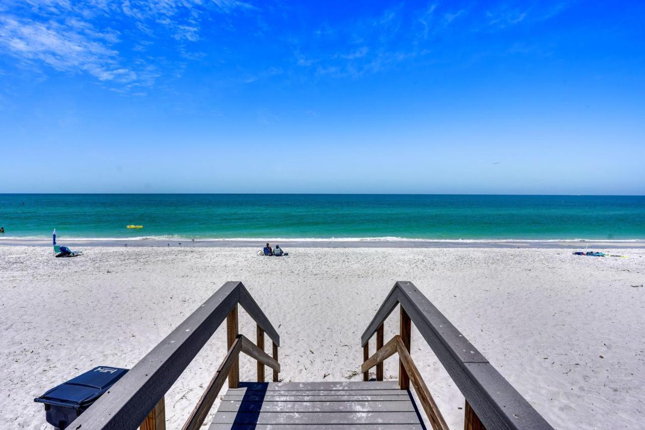 Land's End 11-406 Front - Premier St. Pete Beach