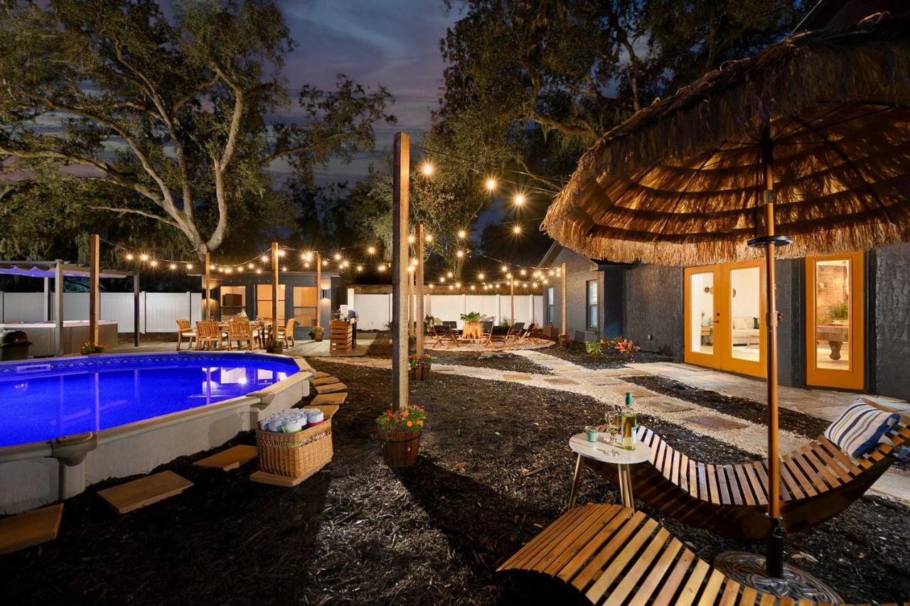 Holiday home Luxe Oasis With Private Pool And Hot Tub!