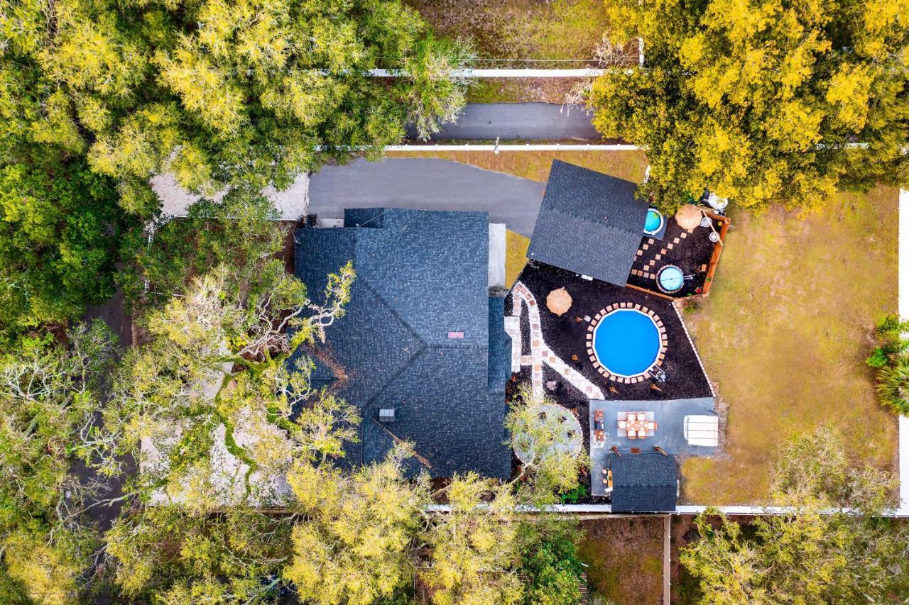 Luxe Oasis With Private Pool And Hot Tub! Holiday home