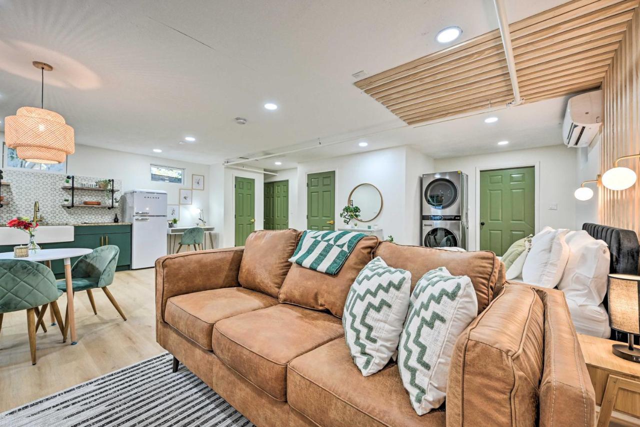 Cozy Guest With Pool And Hot Tub! * Brandon