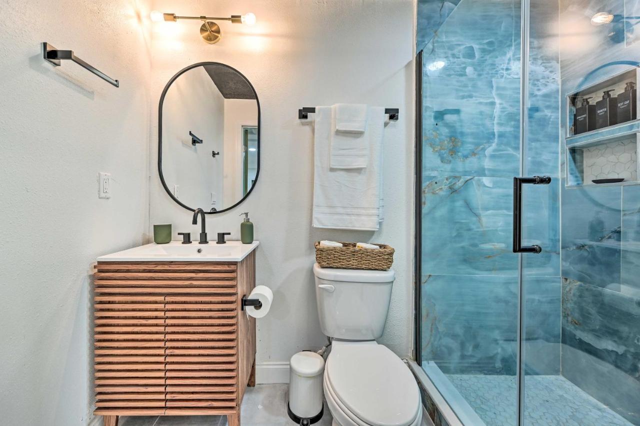 Cozy Guest With Pool And Hot Tub! * Brandon