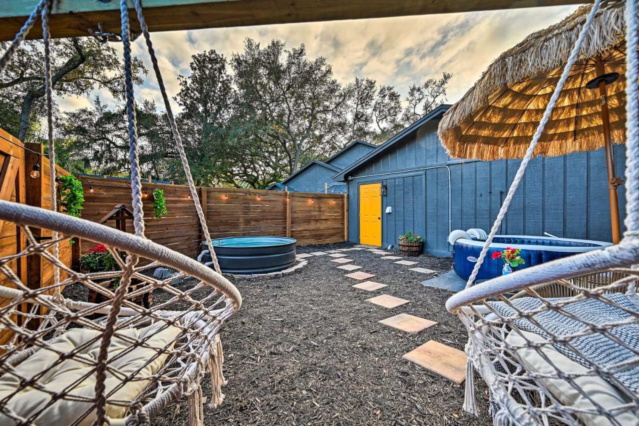 Cozy Guest With Pool And Hot Tub! Apartment Brandon
