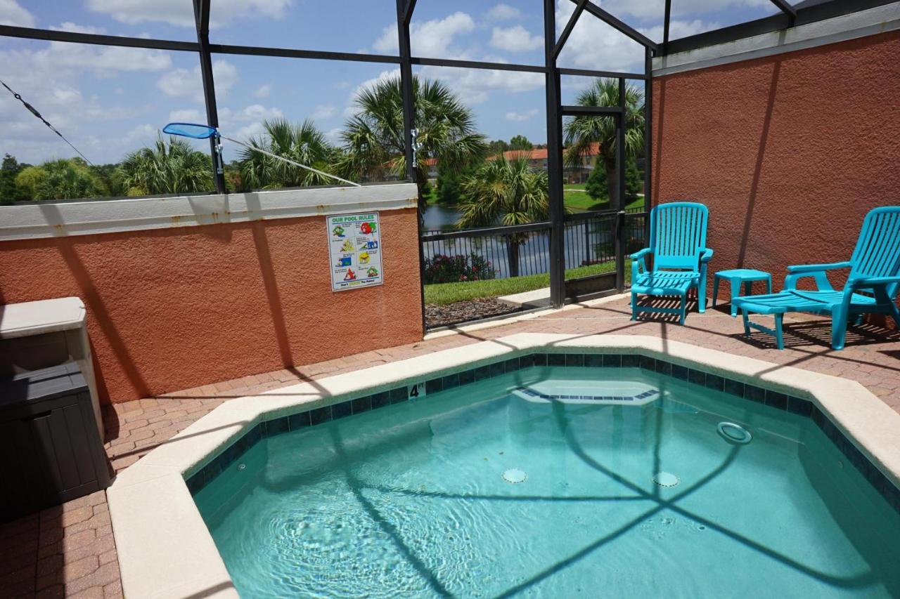 New! Lakefront Views- Encantada Townhouse Holiday home