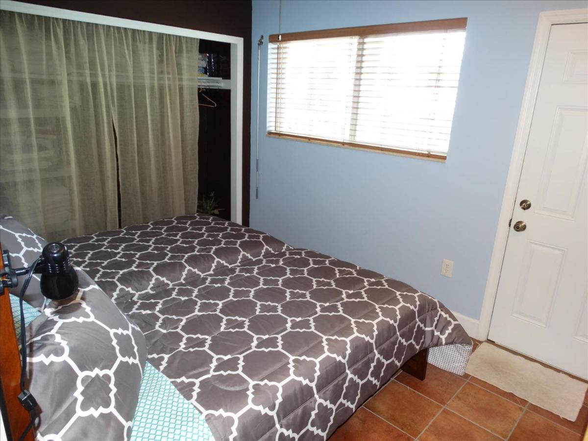 Holiday home Quiet Vista Del Mar 2 Bedroom Beachfront *
