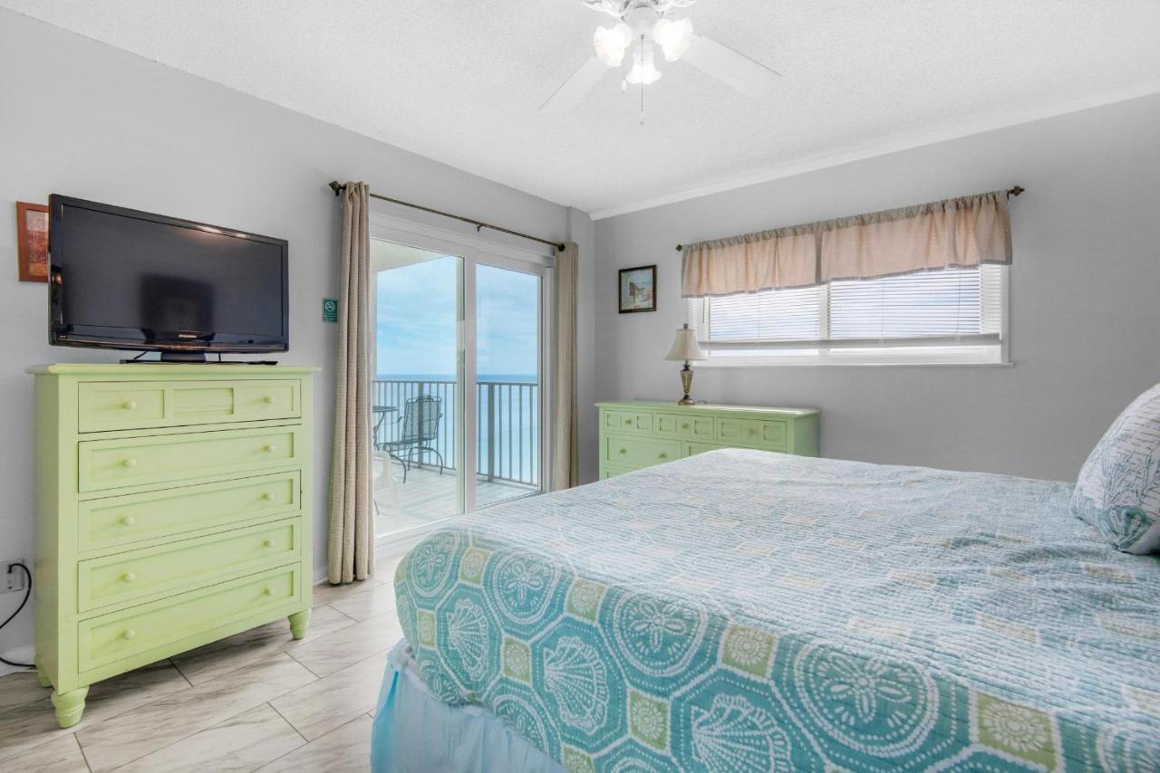 Regency Towers 1320 Apartment