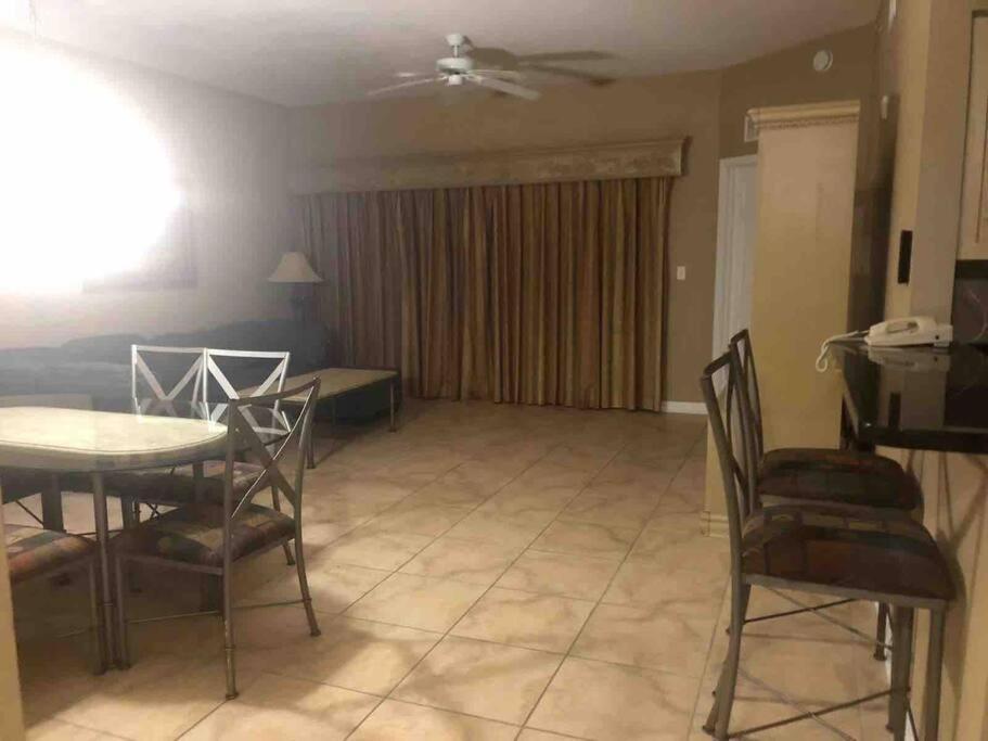 All Furnished -than 10 Min From Major Parks! Apartment