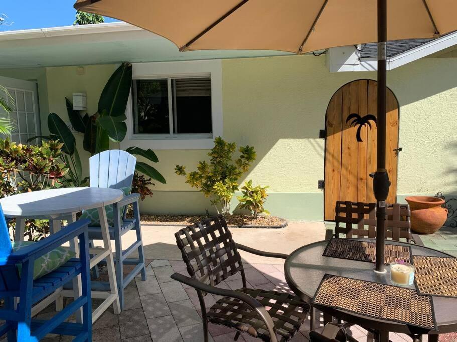An Island Getaway At Palm Tree Holmes Beach