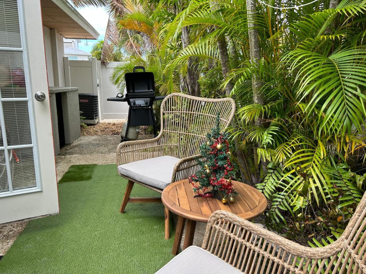 An Island Getaway At Palm Tree