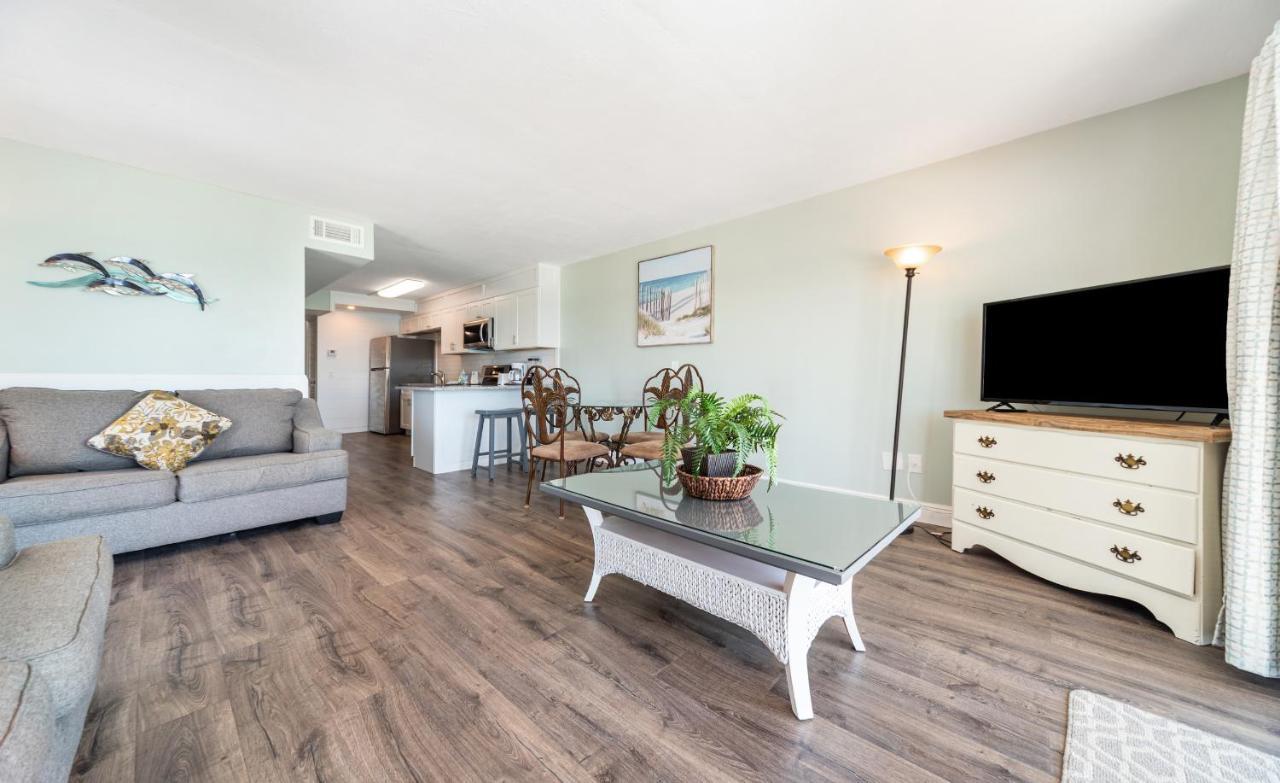 Apartment Summit By Collection *