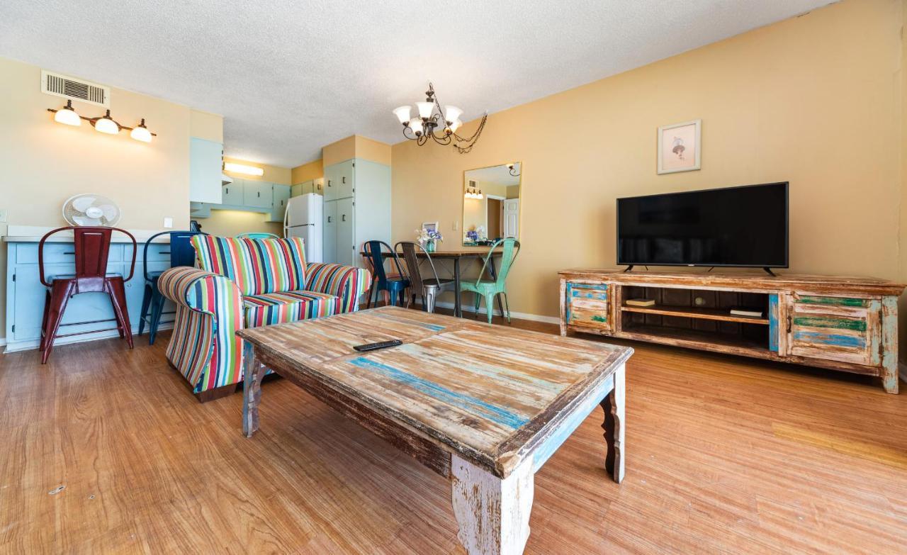 Apartment Summit By Collection
