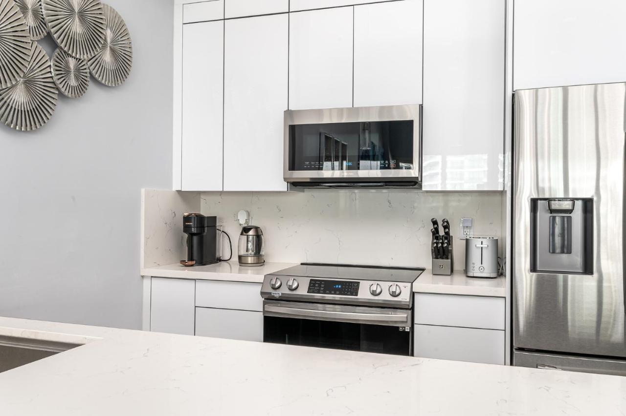 Apartment Amazing 2br 2ba Newly Reno Beachfront W/beach View *