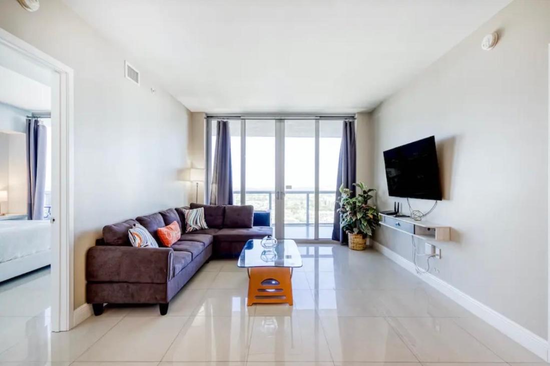 Aparthotel Stunning Penthouse Waterfront 2bd 2ba