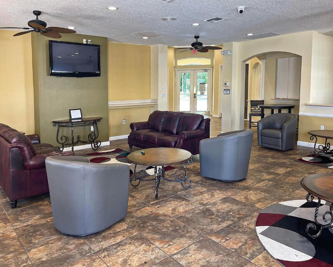 Stylish 3 Bedroom Townhome With Amenities * Kissimmee