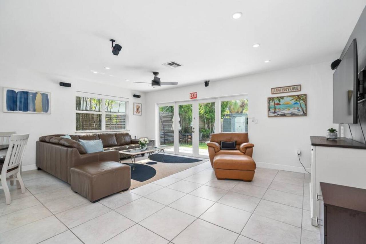 Hollys Hacienda With Heated Pool And Patio Area * Hollywood