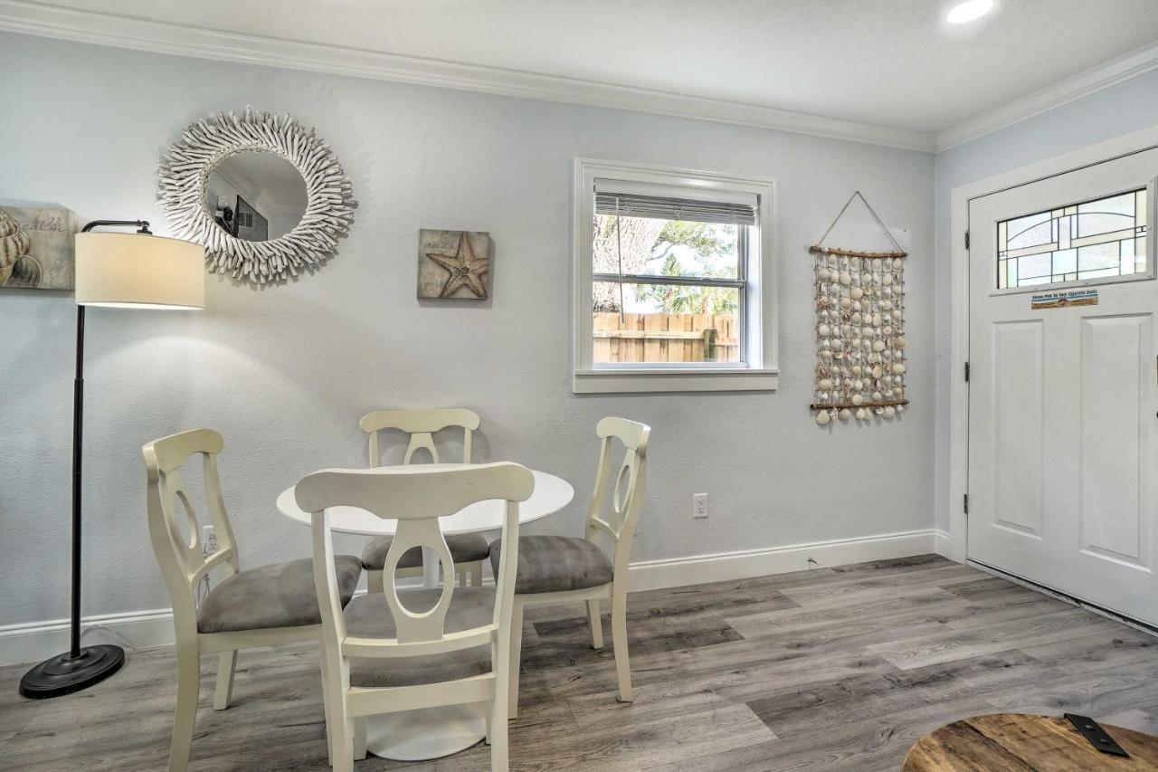 Indian Rocks Retreat, Walk To Beaches! * Clearwater Beach