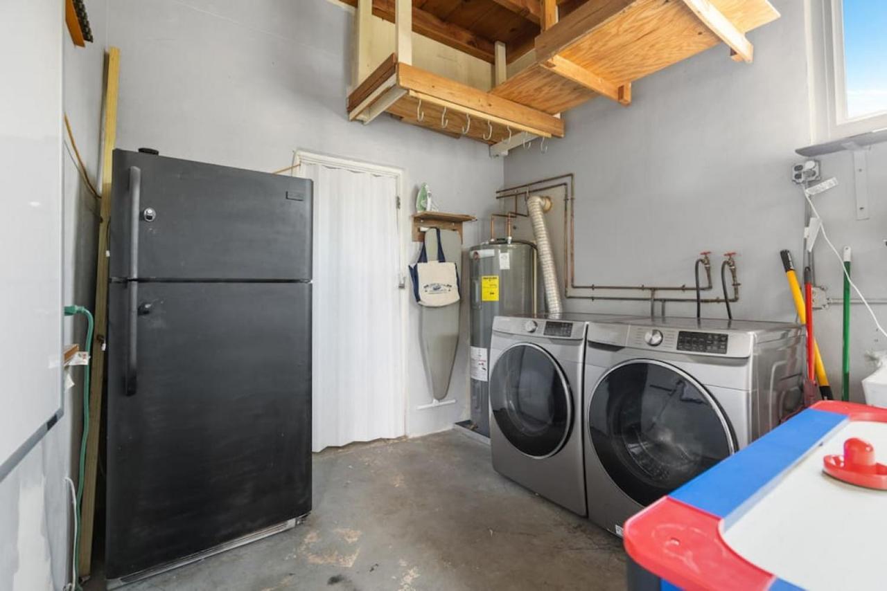 Wileys Paradise Three Bedroom Two Bath Office And Heated Pool