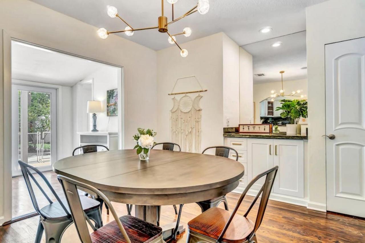 Victoria Park Oasis With Heated Pool And Holiday home Fort Lauderdale