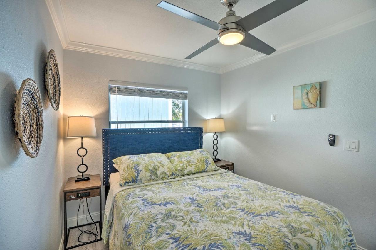 Indian Rocks Retreat, Walk To Beaches! Apartment *