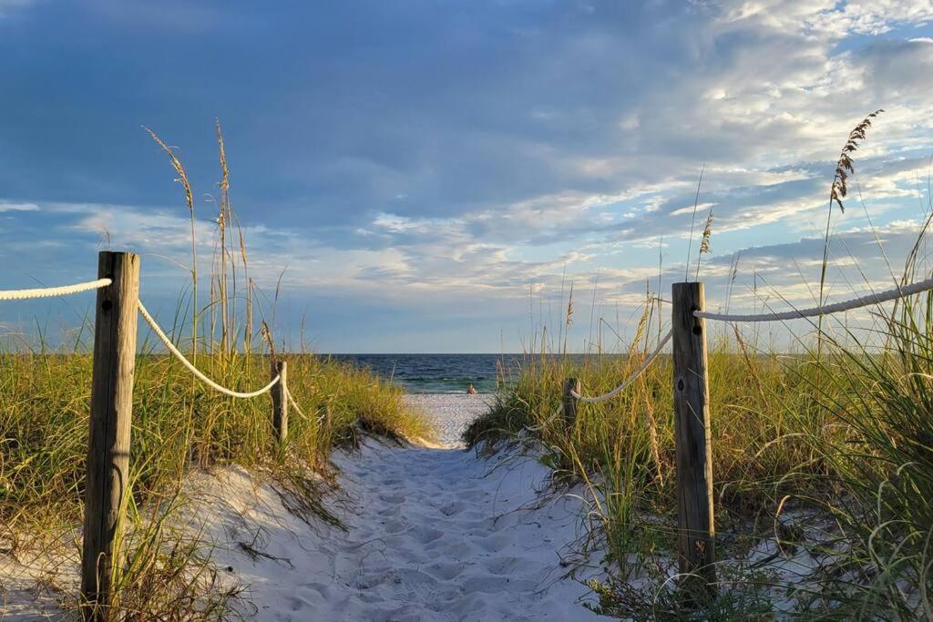 Alpha Retreats * Panama City Beach