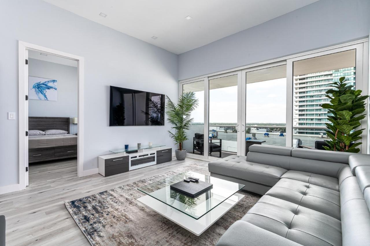 Amazing 2br 2ba Newly Reno Beachfront W/beach View *