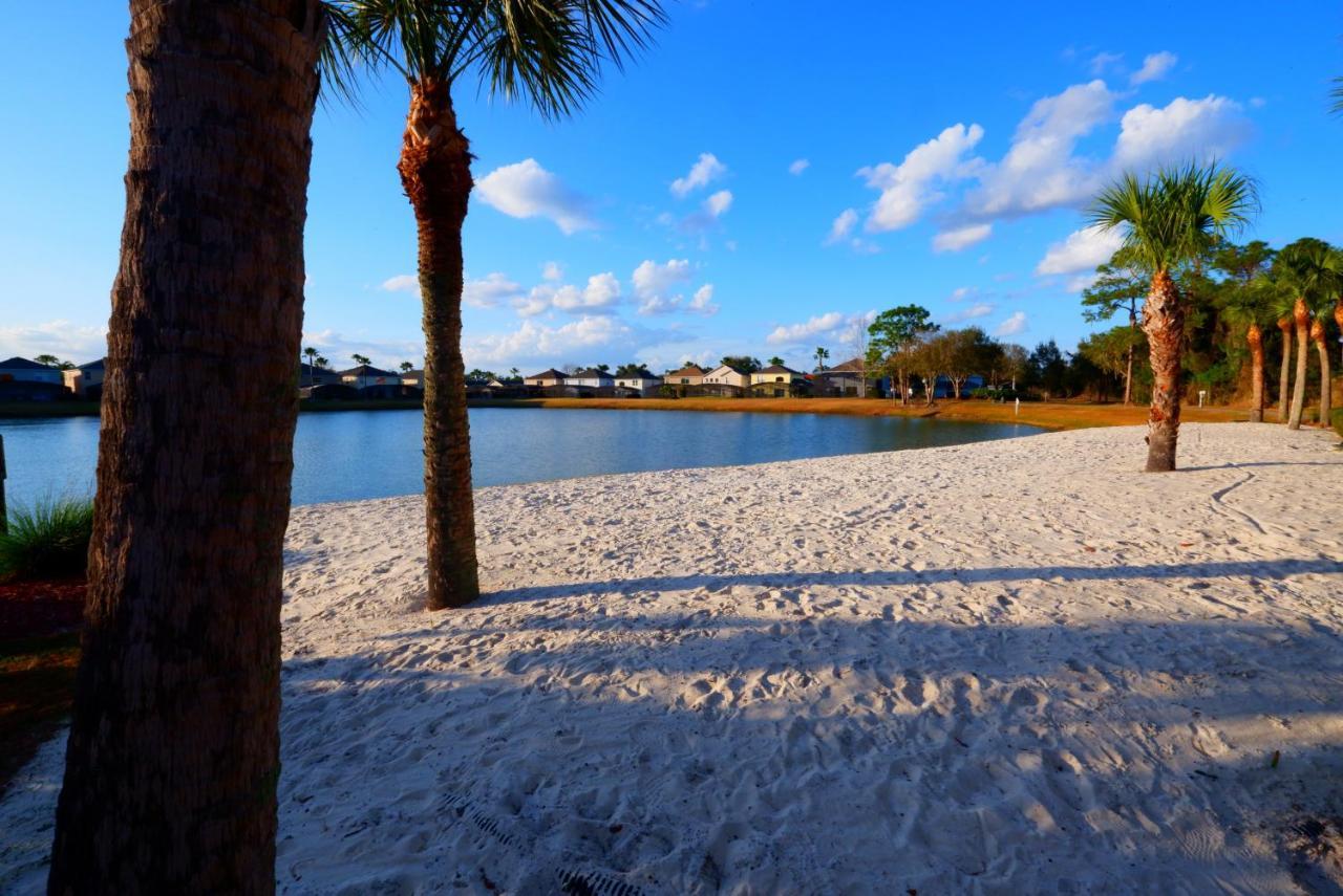 Holiday home Stylish 3 Bedroom Townhome With Amenities *