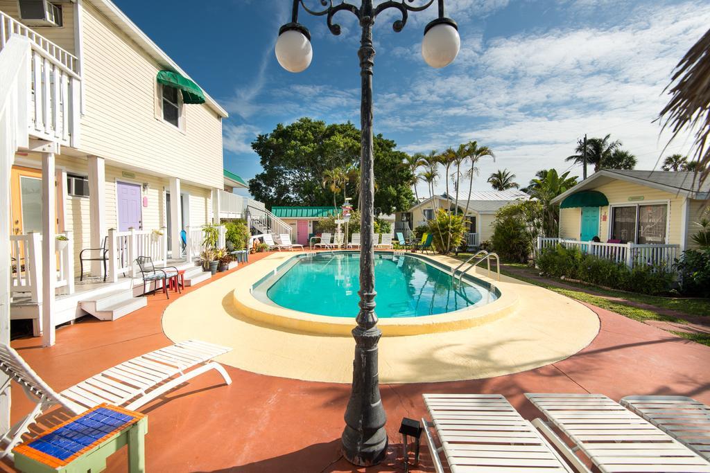 Silver Sands 3*