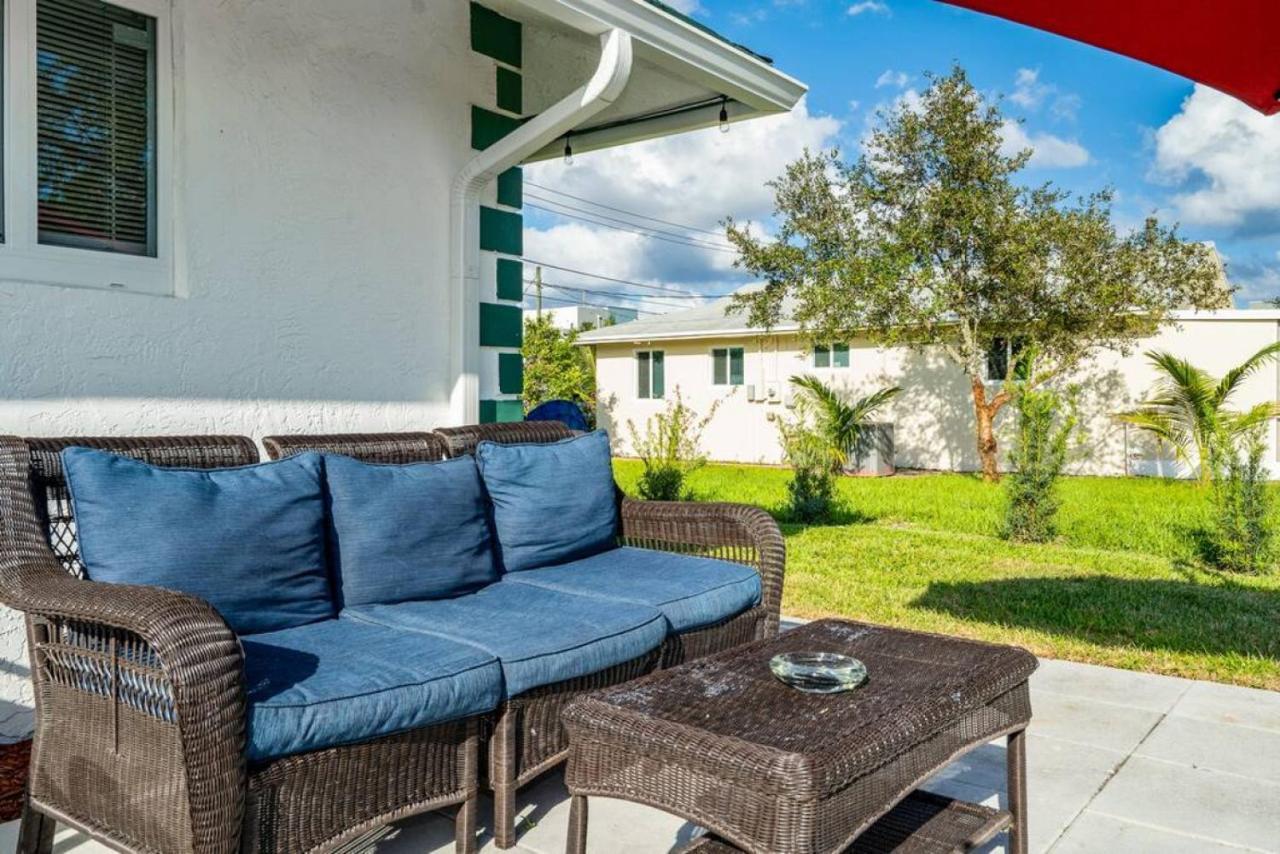 Roxanas 3bed 2bath With Modern Interior And Bbq Backyard Holiday home Fort Lauderdale