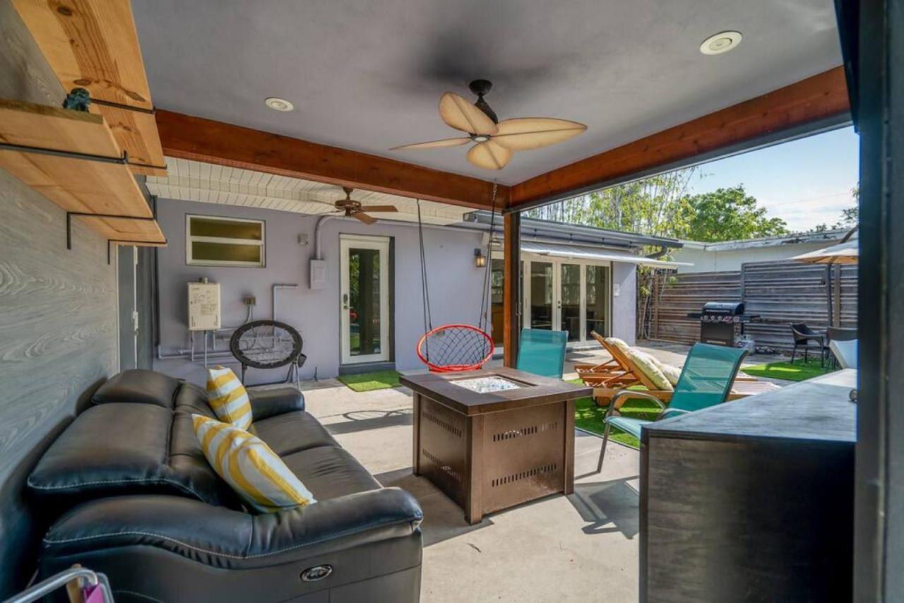 Hollys Hacienda With Heated Pool And Patio Area
