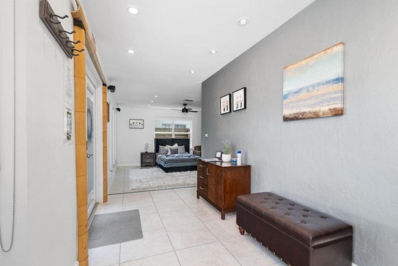Holiday home Hollys Hacienda With Heated Pool And Patio Area Hollywood