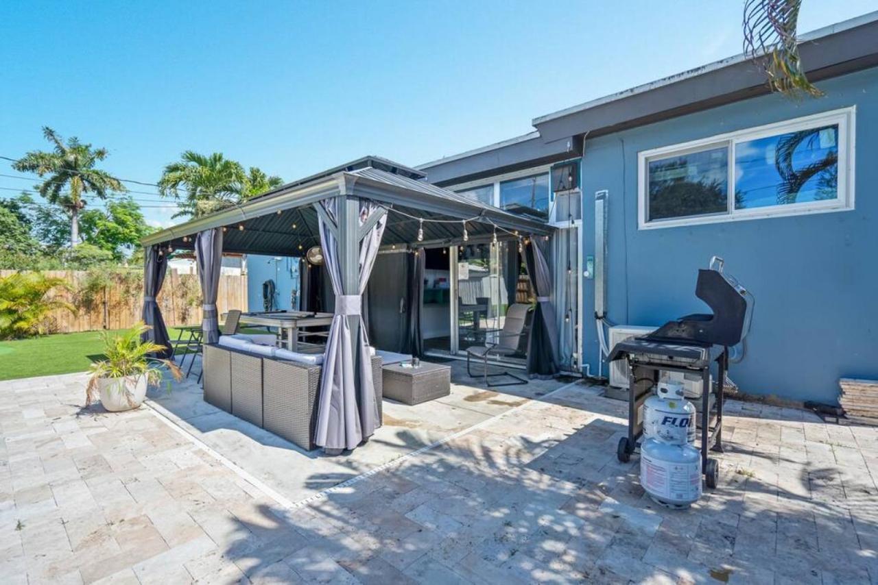Wileys Paradise Three Bedroom Two Bath Office And Heated Pool Holiday home