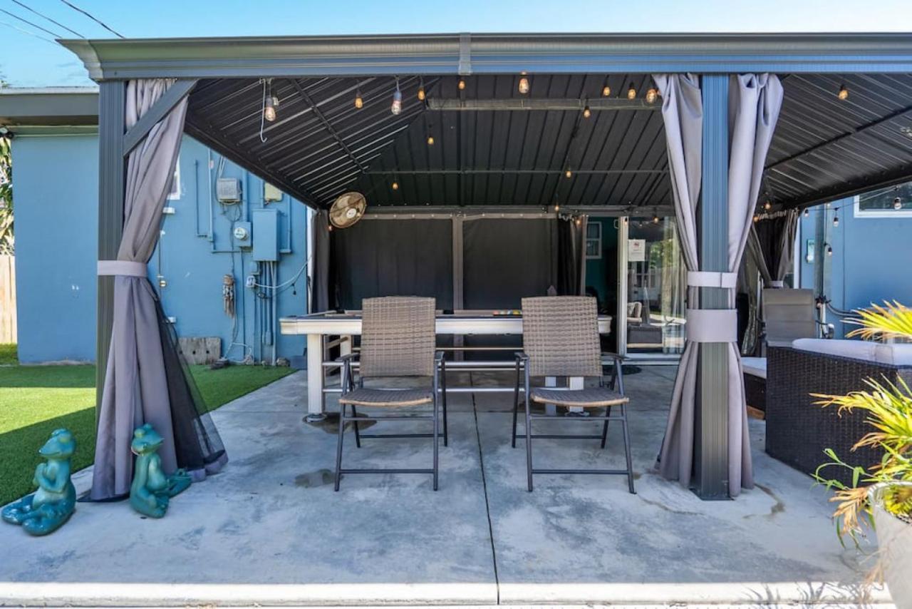 Wileys Paradise Three Bedroom Two Bath Office And Heated Pool *