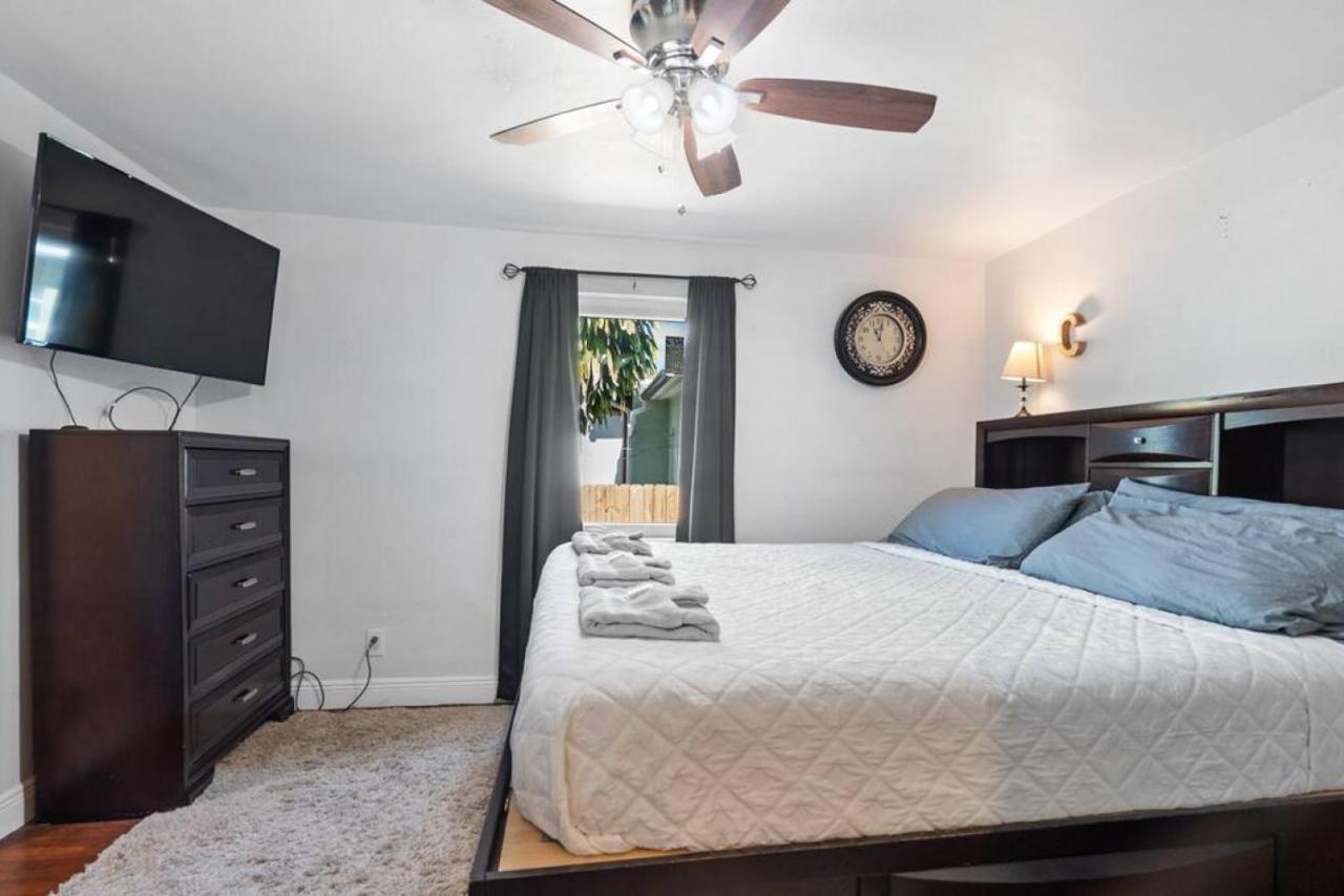 Wileys Paradise Three Bedroom Two Bath Office And Heated Pool *