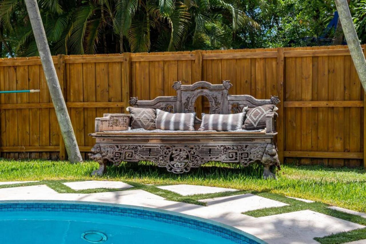 Victoria Park Oasis With Heated Pool And Holiday home *