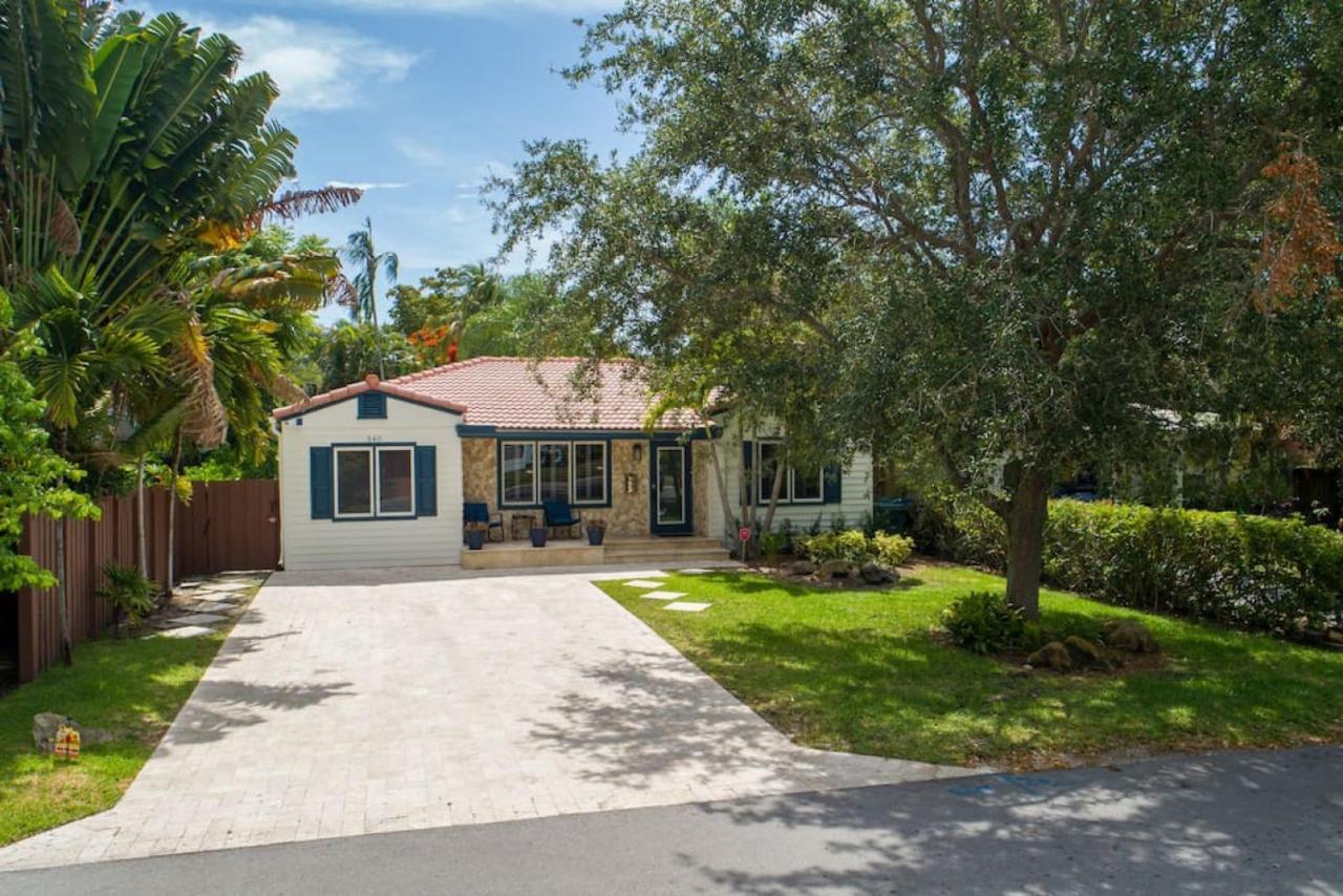 Victoria Park Oasis With Heated Pool And Holiday home
