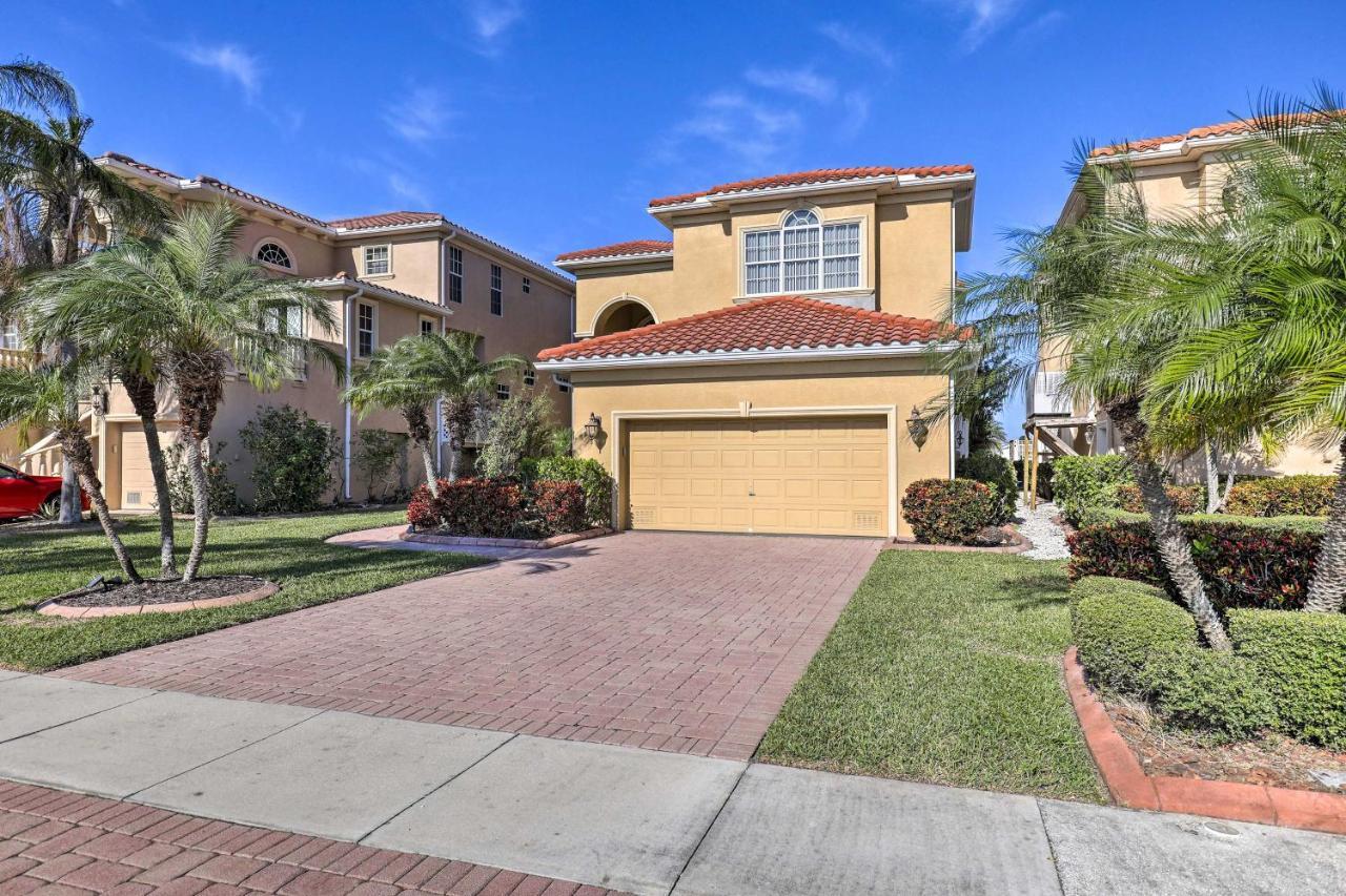 Waterfront Apollo Pool And Shared Dock! Apollo Beach