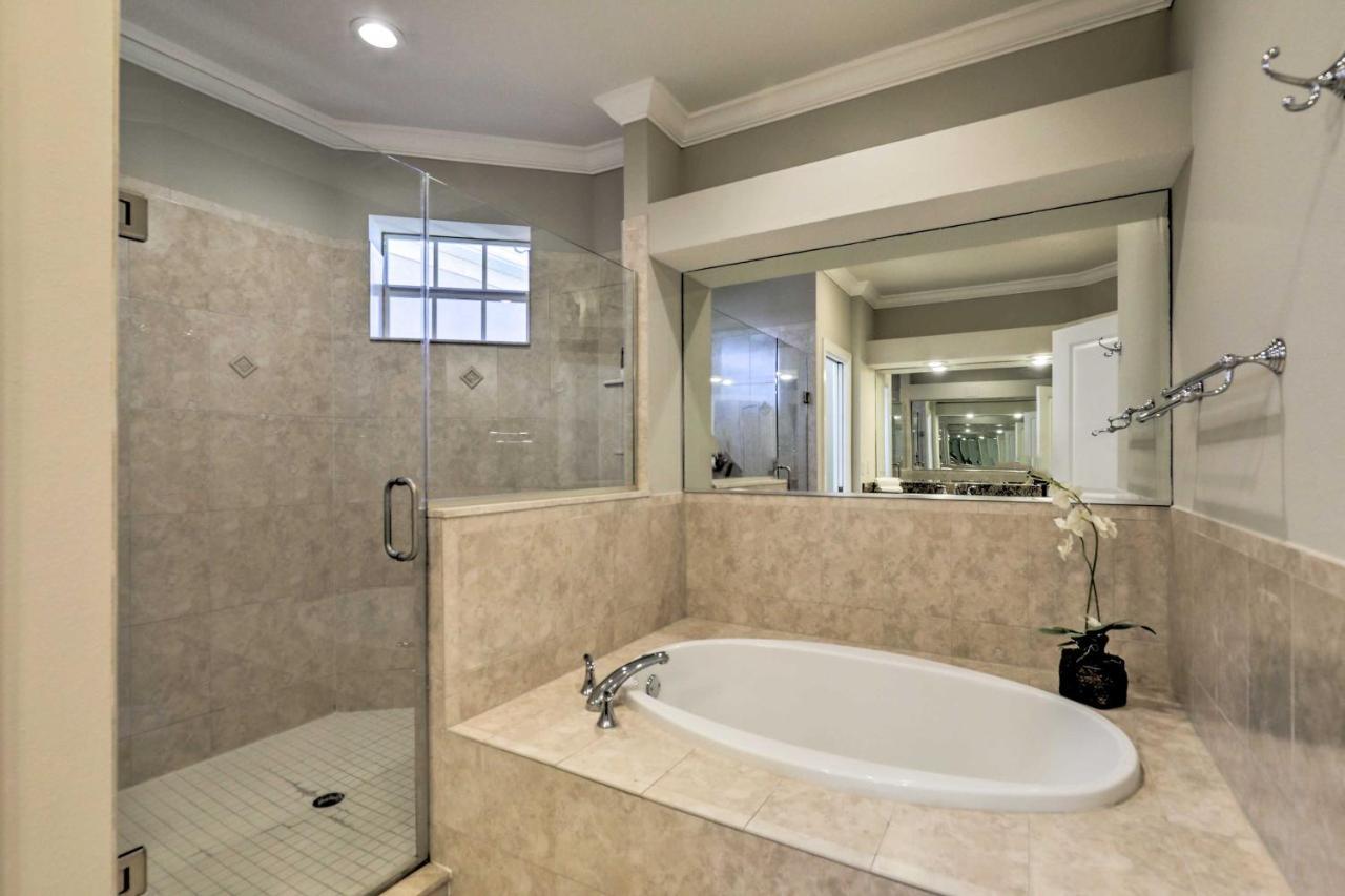 Waterfront Apollo Pool And Shared Dock! * Apollo Beach
