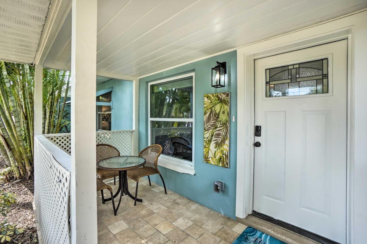 Indian Rocks Retreat, Walk To Beaches! Apartment *
