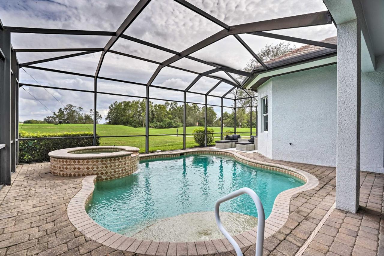 Holiday home Luxury With Private Pool And Hot Tub!