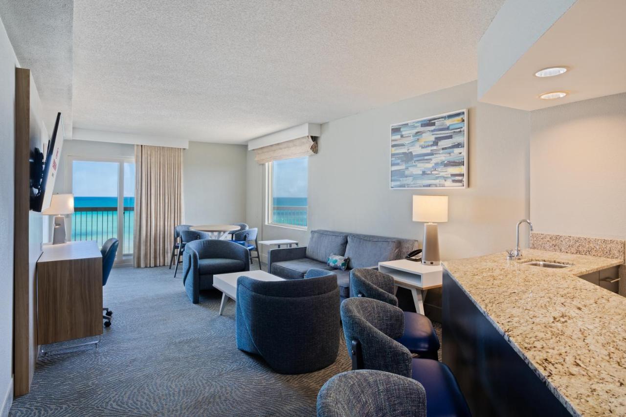 Crowne Plaza Melbourne-oceanfront By Ihg Resort 3*