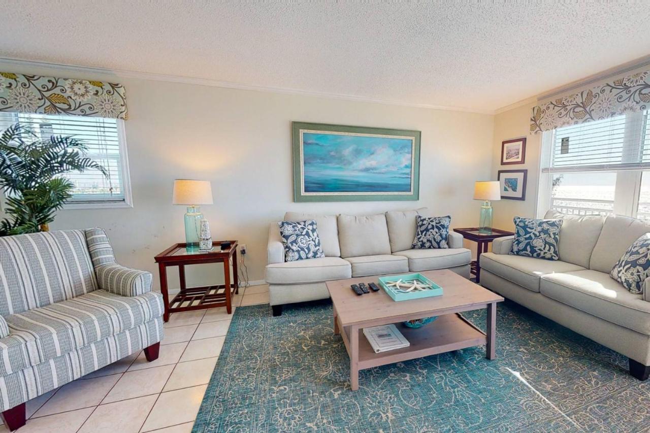 615 - Sunset Chateau St. Pete Beach