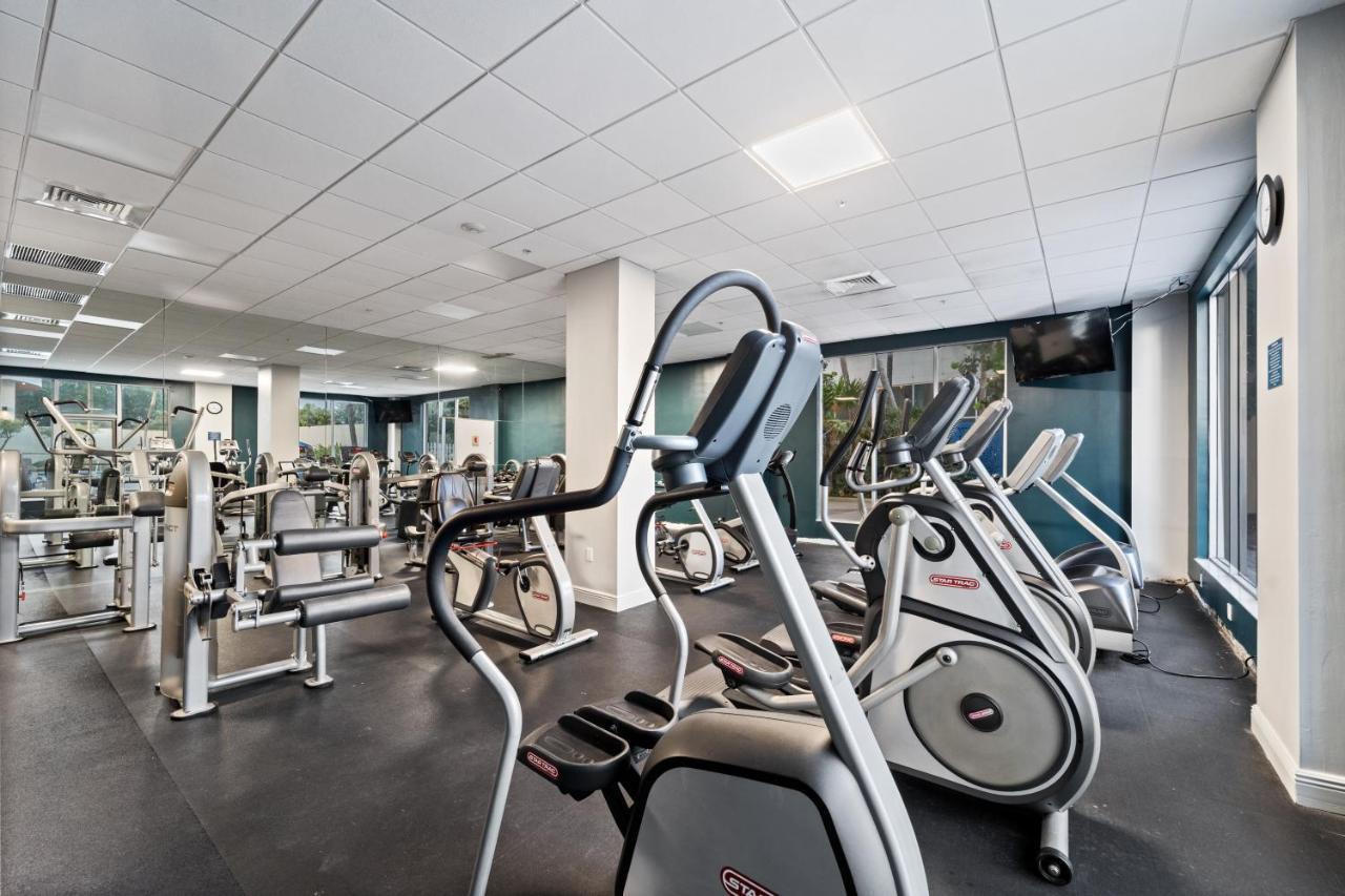 New Ocean View Condo, Direct Access, Pool & Amenities At Hollywood
