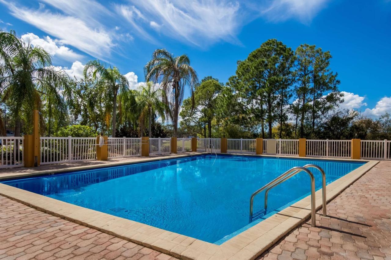 Surestay By Western St Pete Airport Clearwater