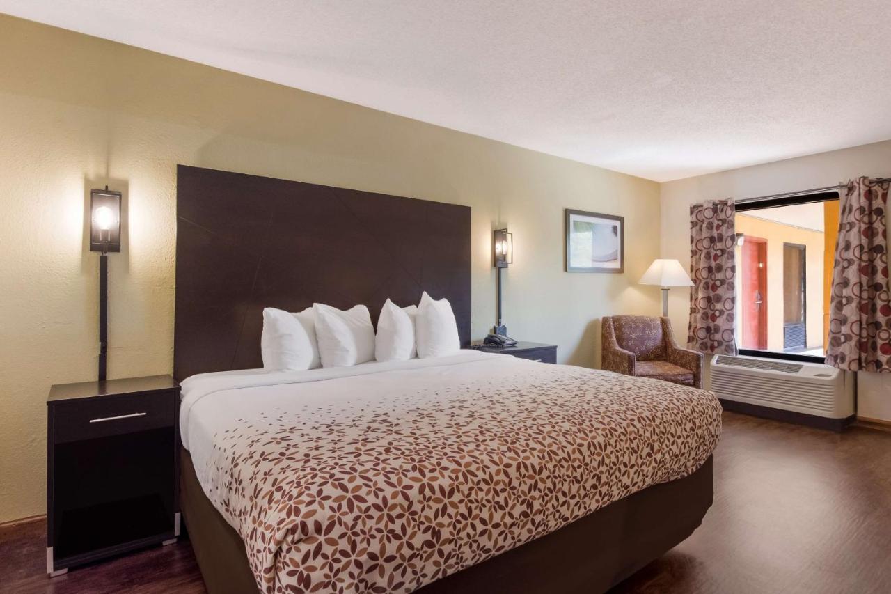 Surestay By Western St Pete Airport Motel 2*