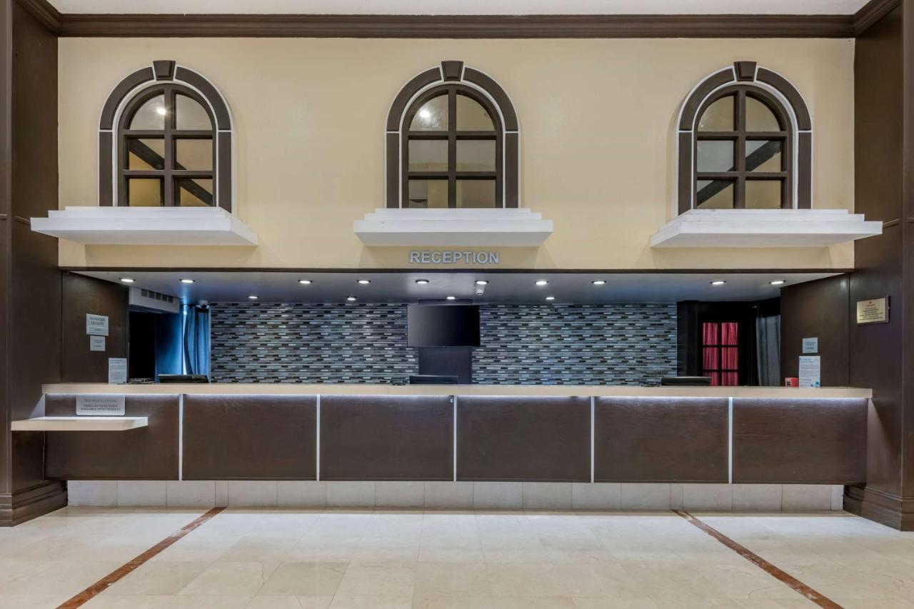 Ramada Plaza By Wyndham Marco Polo Hotel 3*