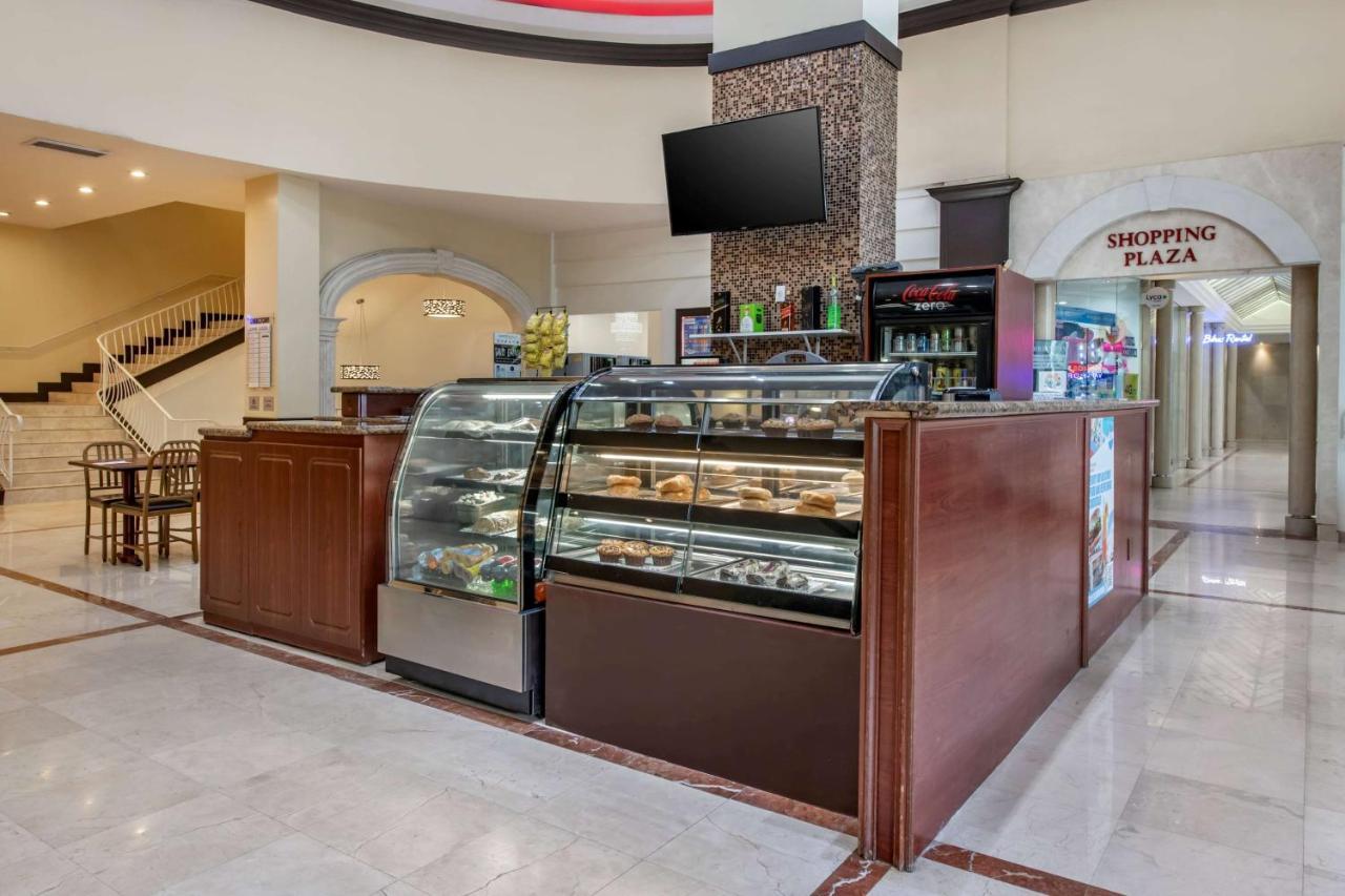 Hotel Ramada Plaza By Wyndham Marco Polo