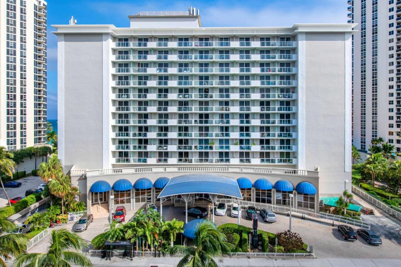 Ramada Plaza By Wyndham Marco Polo Hotel 3*